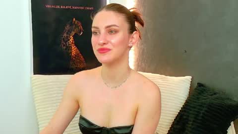 Amira online show from May 2026 03:25:02 AM