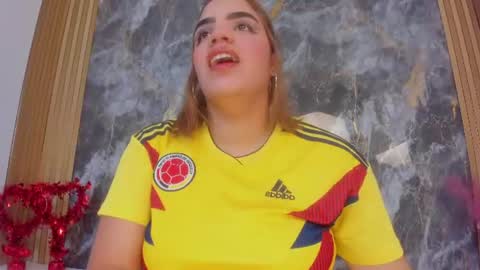 Snapshot of ammy_honey chatting on June 2026 07:38:02 PM Ammy Honey online show from June 2026 07:38:02 PM