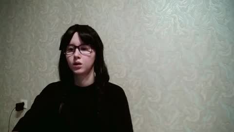 Amomira online show from September 2025 02:44:02 AM