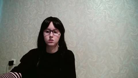 Amomira online show from October 2025 06:00:01 AM