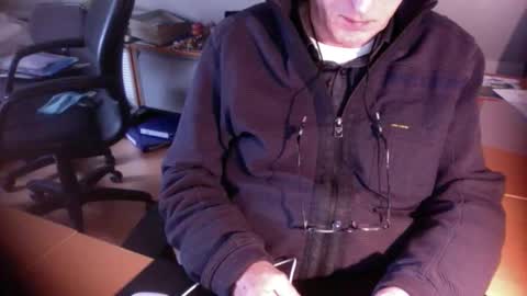 Snapshot of amor2200 chatting on February 2025 03:03:02 PM Amor2200 online show from February 2025 03:03:02 PM