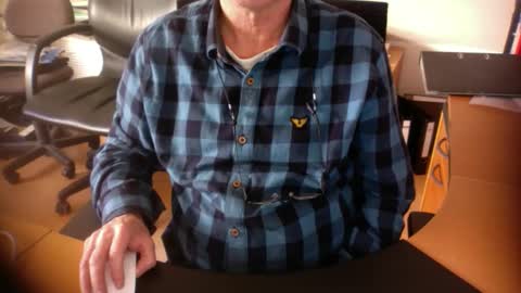 Snapshot of amor2200 chatting on March 2025 03:28:02 PM Amor2200 online show from March 2025 03:28:02 PM