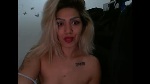 Snapshot of amorahnotty chatting on January 2025 11:56:01 PM AmorahNotty online show from January 2025 11:56:01 PM