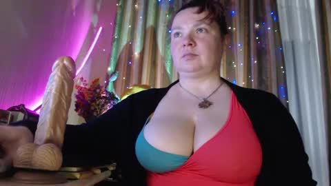 amorelara online show from June 2026 04:01:01 PM
