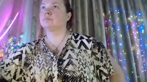 amorelara online show from June 2026 09:35:02 AM