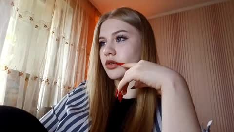 amparoerlandson online show from May 2026 06:21:02 AM