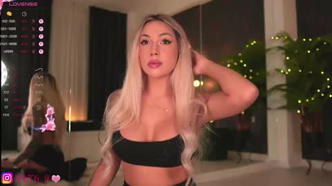    -------------   online show from October 2025 10:37:01 PM