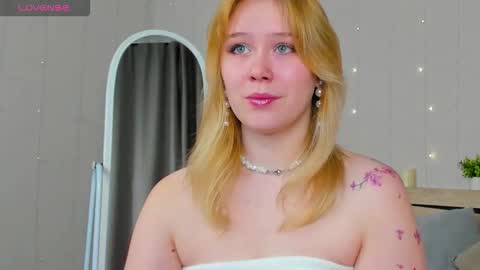 Amy online show from September 2025 05:23:01 AM