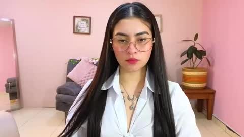 Snapshot of amy_lovelydoll chatting on October 2025 07:11:02 PM Amy online show from October 2025 07:11:02 PM