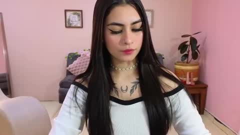 Snapshot of amy_lovelydoll chatting on November 2025 08:42:02 PM Amy online show from November 2025 08:42:02 PM