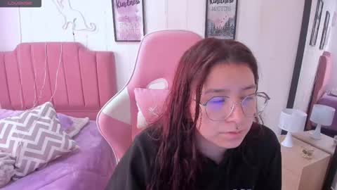 Amy sophia 3 online show from January 2026 01:02:02 PM