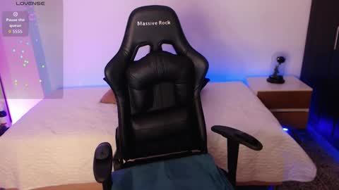 Mia Cristancho online show from November 2025 10:09:02 PM