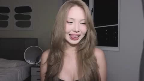 girl next door named Amy online show from November 2025 03:34:01 PM