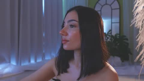 Amy Armstrong online show from December 2025 08:50:02 PM