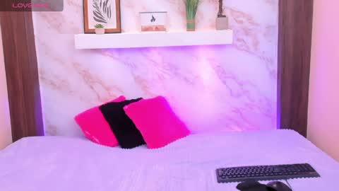 My name is AMY... Nice to meet you  thumb up me please its important online show from March 2026 04:52:01 PM