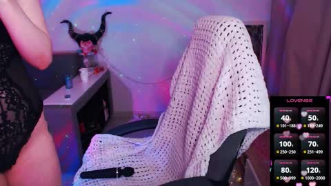 Snapshot of amyboop_ chatting on November 2025 08:31:01 PM Amy is here my telegram chanel - online show from November 2025 08:31:01 PM