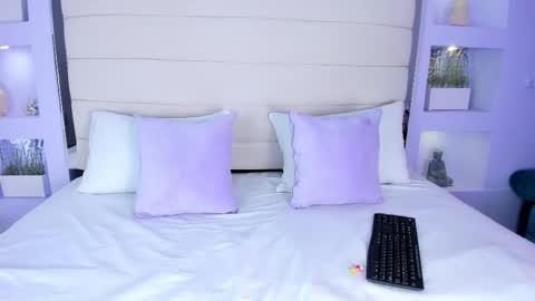 amy online show from December 2025 12:09:01 PM