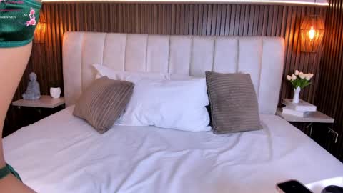 amy online show from April 2026 11:52:01 AM