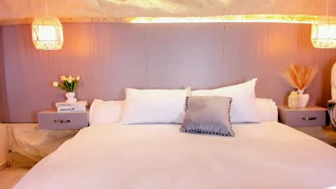 amy online show from April 2026 12:10:01 PM