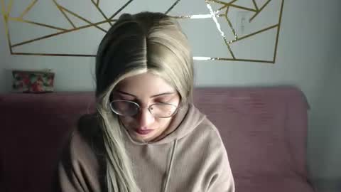 amycosplay99 online show from October 2025 07:06:02 AM