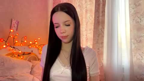 Snapshot of amygrav chatting on October 2025 01:15:02 PM Milou online show from October 2025 01:15:02 PM