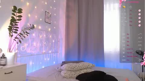 Amelia online show from September 2025 09:35:02 AM