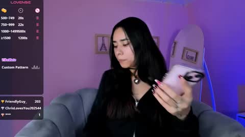 Snapshot of amyolimpo chatting on March 2025 04:45:01 AM Amy ... Nice to meet u thumb up me please its important online show from March 2025 04:45:01 AM