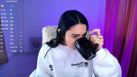 Snapshot of amyolimpo chatting on October 2025 03:48:01 AM Amy ... Nice to meet u thumb up me please its important online show from October 2025 03:48:01 AM