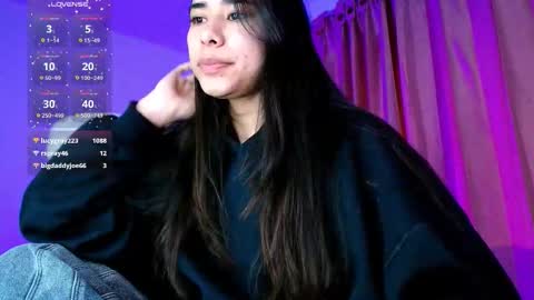 Snapshot of amyolimpo chatting on November 2025 01:39:01 AM Amy ... Nice to meet u thumb up me please its important online show from November 2025 01:39:01 AM