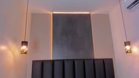 Snapshot of amypalmmer chatting on November 2025 11:42:02 AM AMMY online show from November 2025 11:42:02 AM