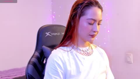 Amy online show from November 2025 05:01:02 PM