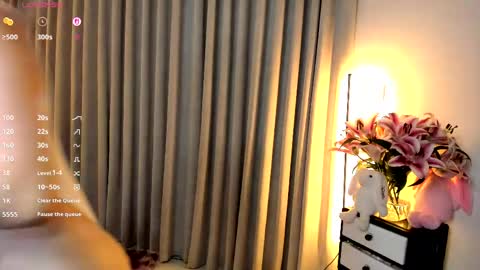 amyvilvet online show from April 2026 09:52:01 PM