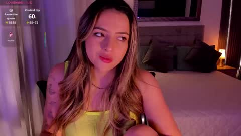 Snapshot of amywoods chatting on October 2025 02:02:02 PM online show from October 2025 02:02:02 PM