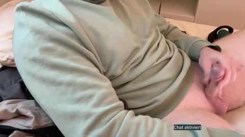 Snapshot of an0nym0us_usr chatting on October 2025 04:08:01 PM an0nym0us_usr online show from October 2025 04:08:01 PM