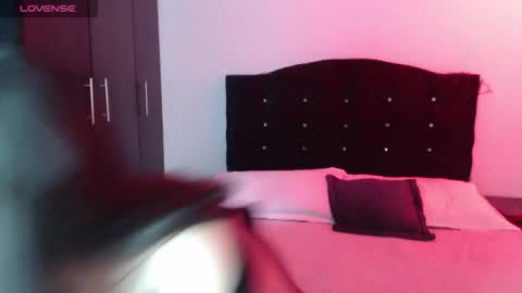 ana_arms_ online show from March 2026 03:27:01 PM