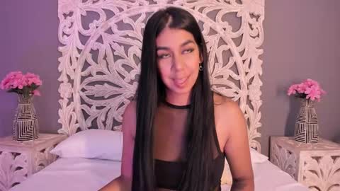 Snapshot of ana_gonzalez chatting on December 2025 08:26:02 PM Ana Gonzalez online show from December 2025 08:26:02 PM