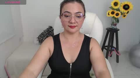  Ana  online show from October 2025 08:30:02 PM