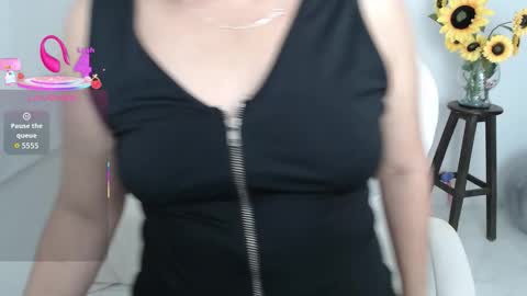  Ana  online show from October 2025 10:43:02 PM