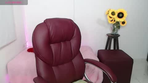  Ana  online show from February 2026 07:55:02 PM