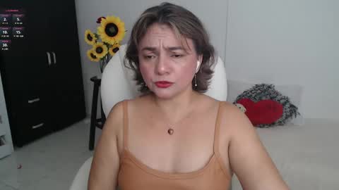 Snapshot of ana_hotmilfx chatting on March 2025 11:56:02 PM ANA online show from March 2025 11:56:02 PM