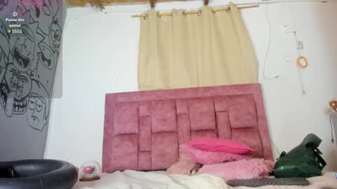 Ana online show from November 2025 11:05:02 PM