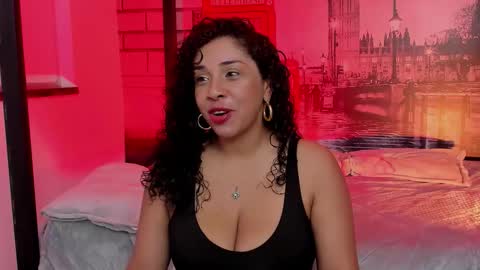 Ana My schedule 0400 - 1600 GMT -5 online show from December 2025 10:31:01 AM