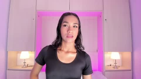 anaacollins_ online show from May 2026 11:40:01 AM