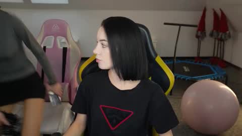 Snapshot of anabel2054 chatting on November 2025 12:06:01 PM Sweet girls online show from November 2025 12:06:01 PM