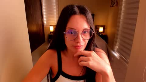 Snapshot of anabel_25 chatting on October 2025 03:14:02 PM Anabel online show from October 2025 03:14:02 PM