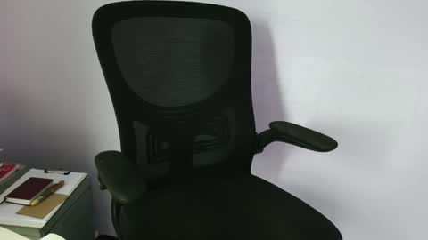 Snapshot of anabelucci_ chatting on April 2026 03:39:01 PM anabelucci_ online show from April 2026 03:39:01 PM