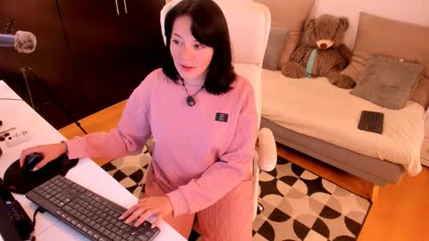 Snapshot of anah_ chatting on December 2025 01:11:01 AM IG Soyanah online show from December 2025 01:11:01 AM