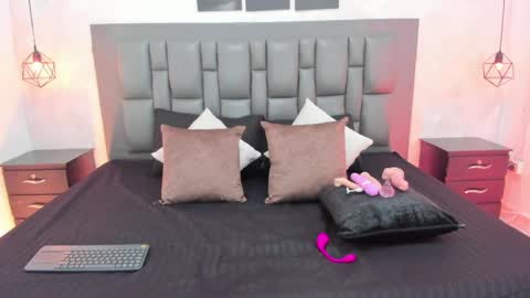 anahi  online show from April 2026 09:27:01 PM