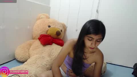 Anahi Browns online show from February 2025 09:25:02 PM