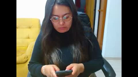 Snapshot of anaids_dam chatting on June 2026 10:21:02 PM anaids online show from June 2026 10:21:02 PM